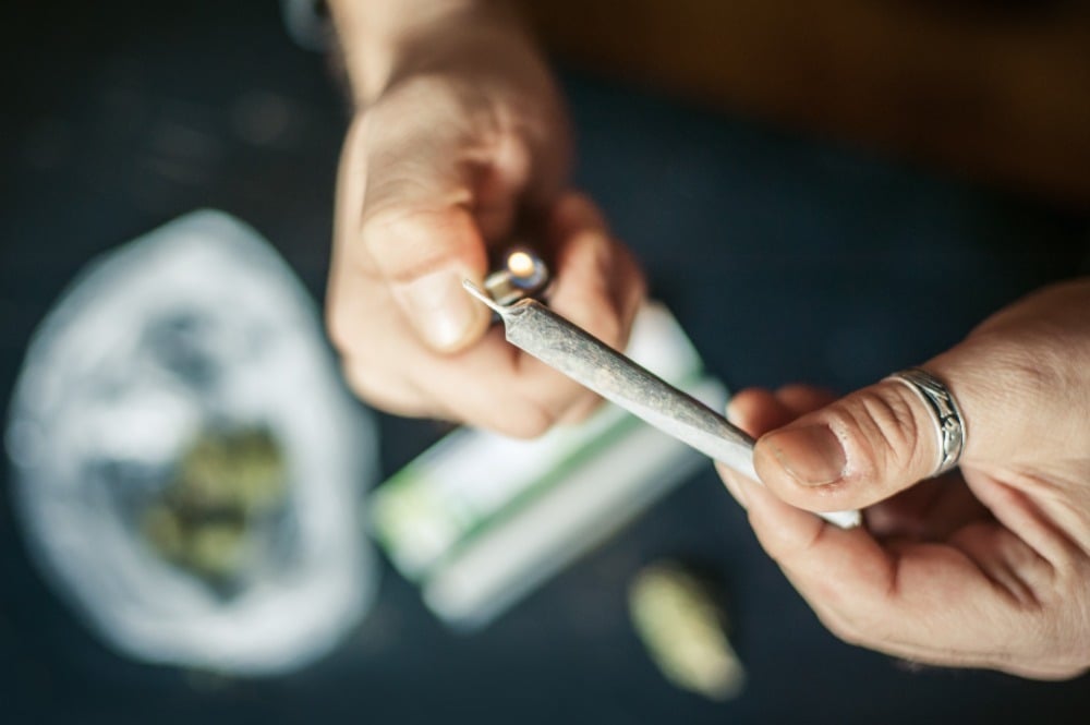 Managing Menstrual Cramps: Can Live Resin Carts Provide Relief for Women of All Ages? Managing Menstrual Cramps: Can Live Resin Carts Provide Relief for Women of All Ages?